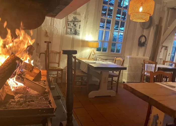 Hôtel et RESTAURANT traditionnel L' Escalandes