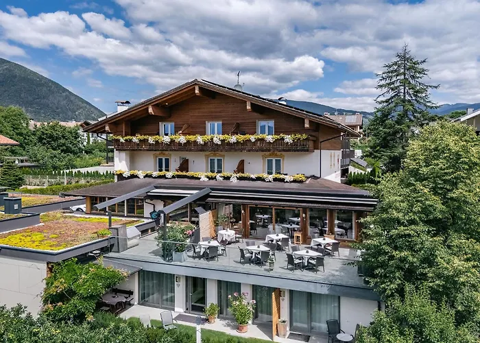Tirolerhof - Panoramic Apartments