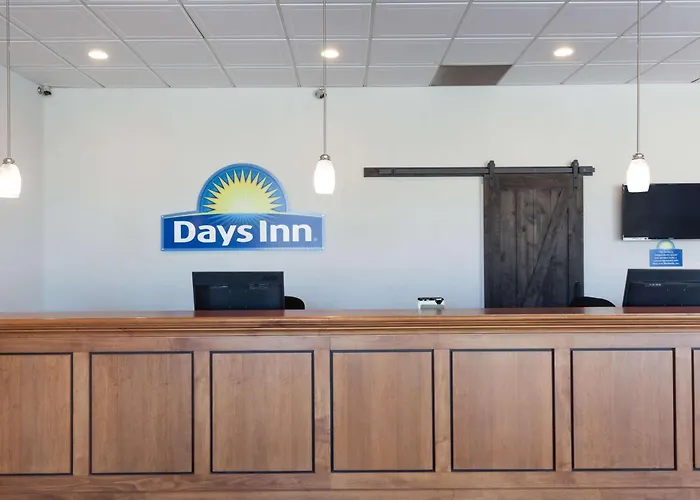 Days Inn & Suites By Wyndham Lancaster Amish Country