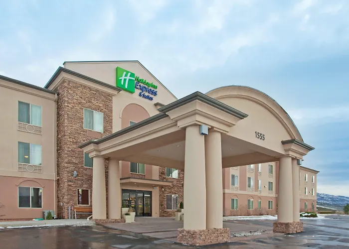 Holiday Inn Express & Suites Cedar City By Ihg