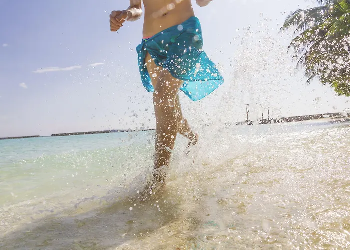 Niva Kurumba Maldives Vihamanaafushi