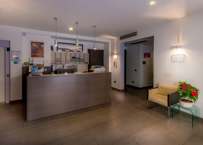 ALFRED HOTELS Monaco - Hôtel rénové Beausoleil