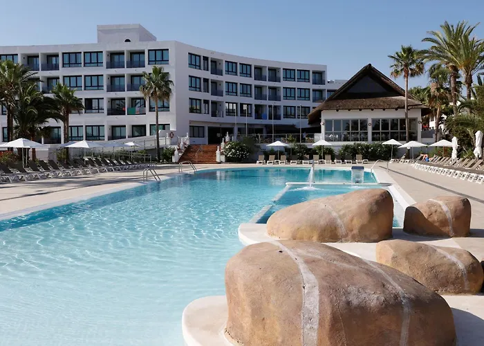 Marvell Club Hotel & Apartments