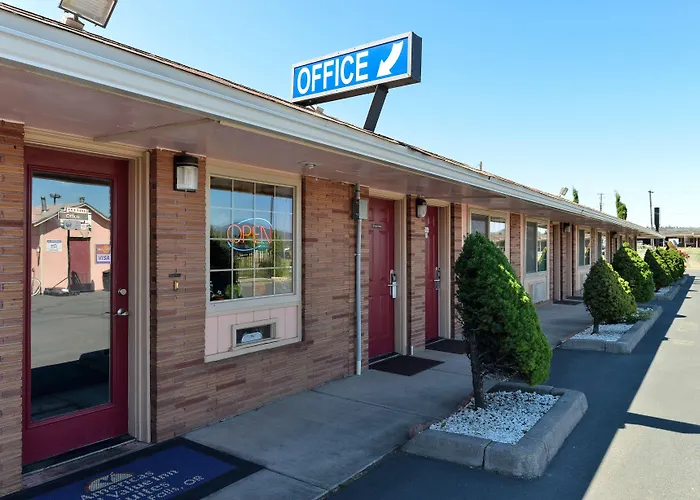 Americas Best Value Inn & Suites