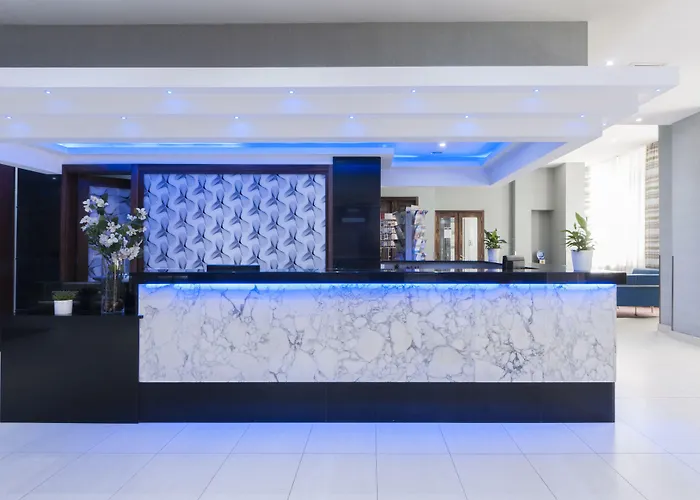 Alexandra Hotel