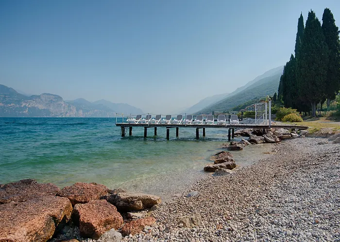 Hotel Orione - Lake Front Hotel Brenzone sul Garda