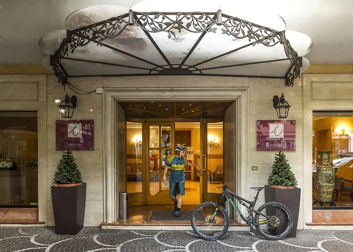 Ambasciatori Place Hotel