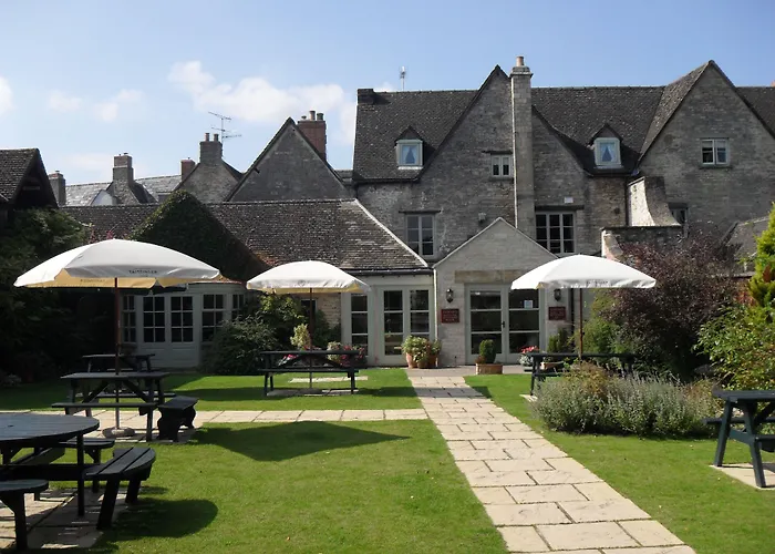 Corinium Hotel & Restaurant