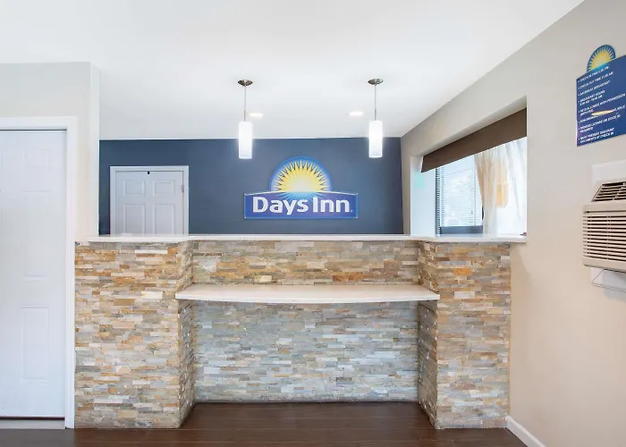 Days Inn By Wyndham Elmsford