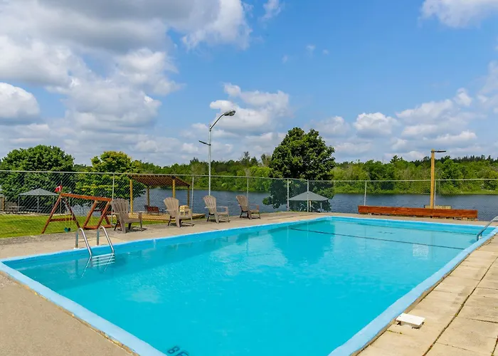 Motel 6 Campbellford, On