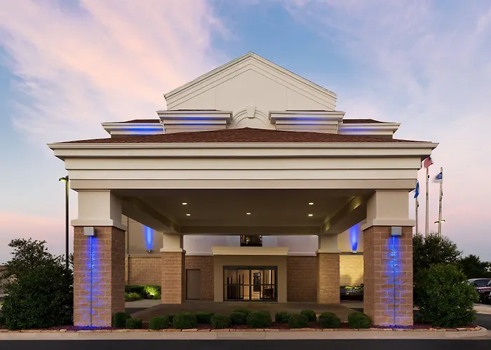 Holiday Inn Express Hotel & Suites Shawnee I-40 By Ihg