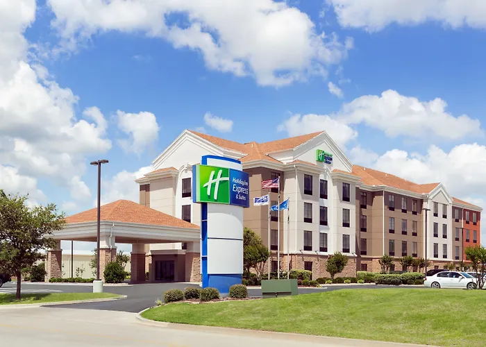 Holiday Inn Express Hotel & Suites Shawnee I-40 By Ihg