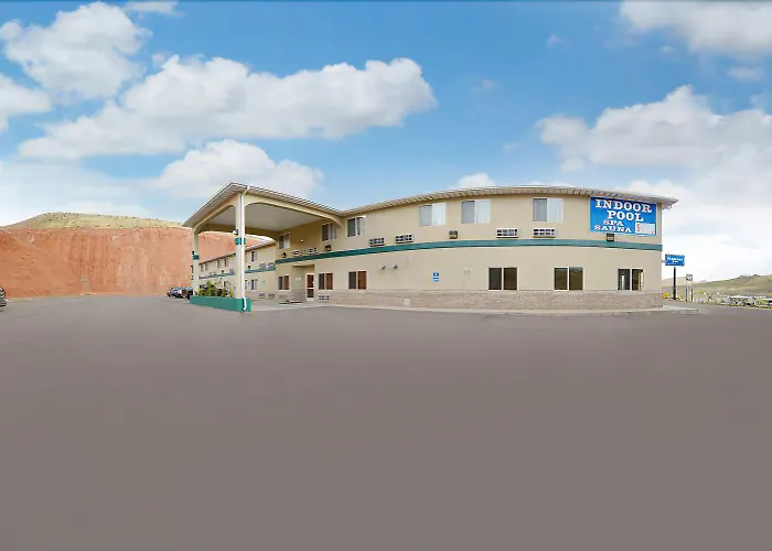 Quality Inn & Suites Salina National Forest Area