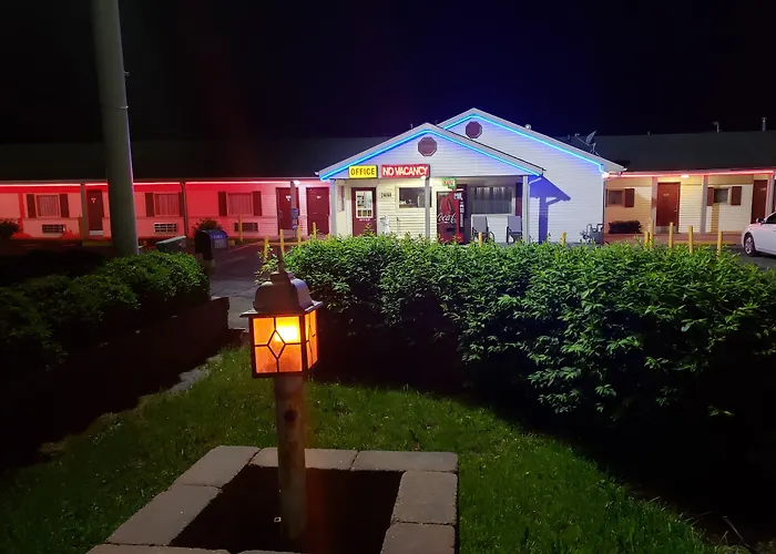 Super 7 Motel