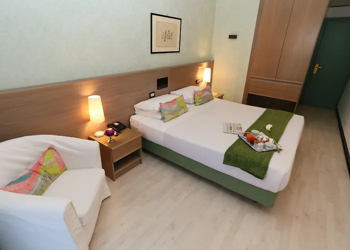 Hotel Forum SantʼIlario dʼEnza