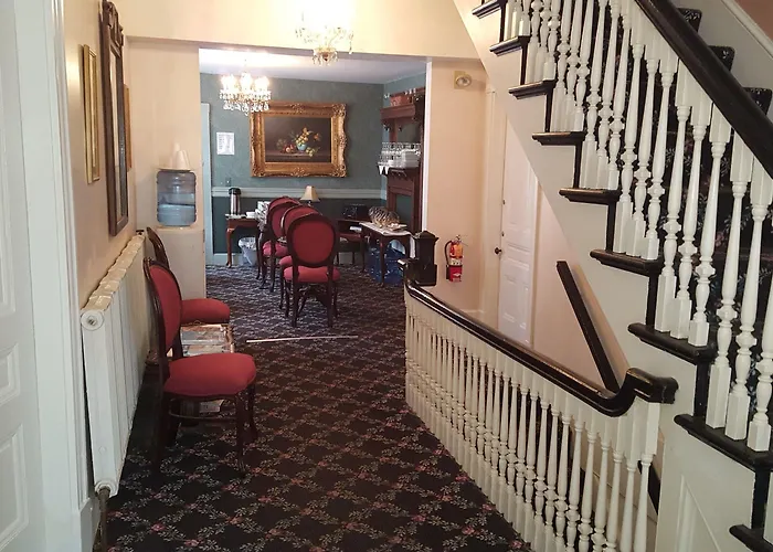 Cleveland House Inn