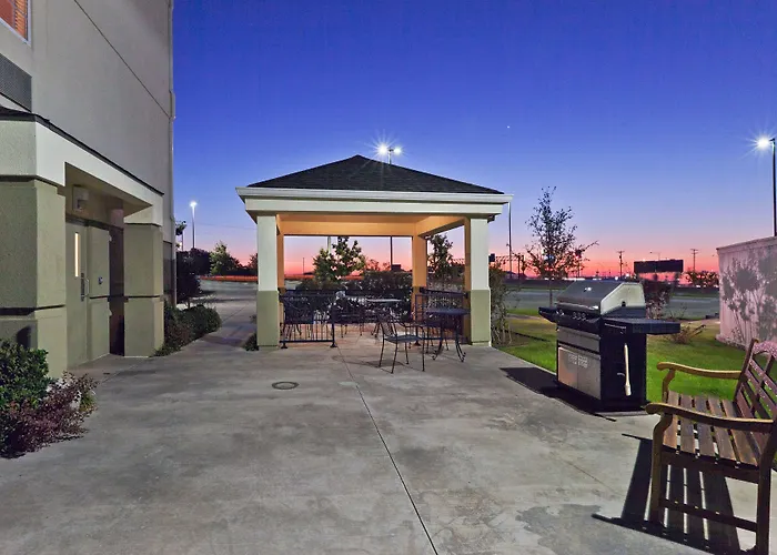Candlewood Suites At Maurine Street By Ihg
