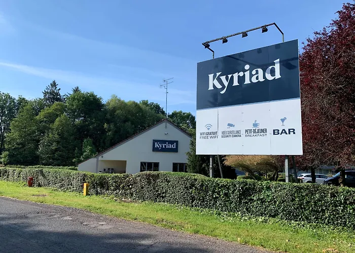Kyriad Sedan