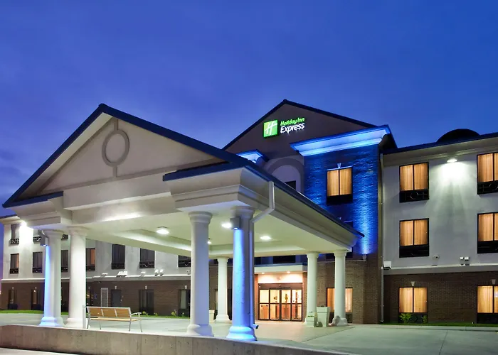 Holiday Inn Express Hotel & Suites Mcpherson By Ihg
