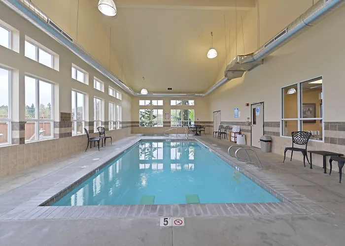 Comfort Inn & Suites Mcminnville Wine Country