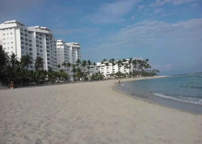 Plaza Real Resort