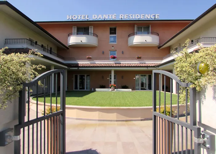 Dante Residence