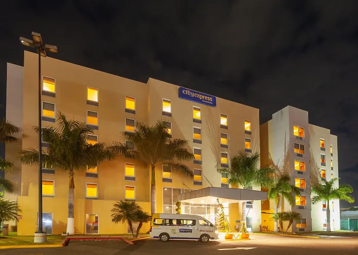 City Express By Marriott Celaya Parque