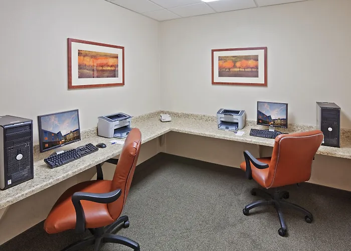 Candlewood Suites By Ihg