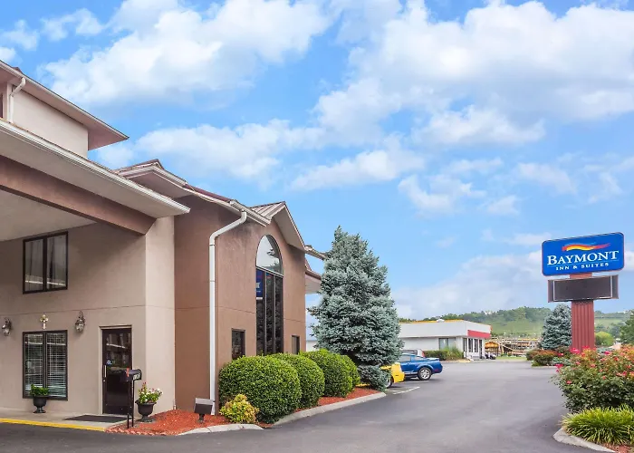 Baymont By Wyndham Pigeon Forge Near Island Drive Hotel
