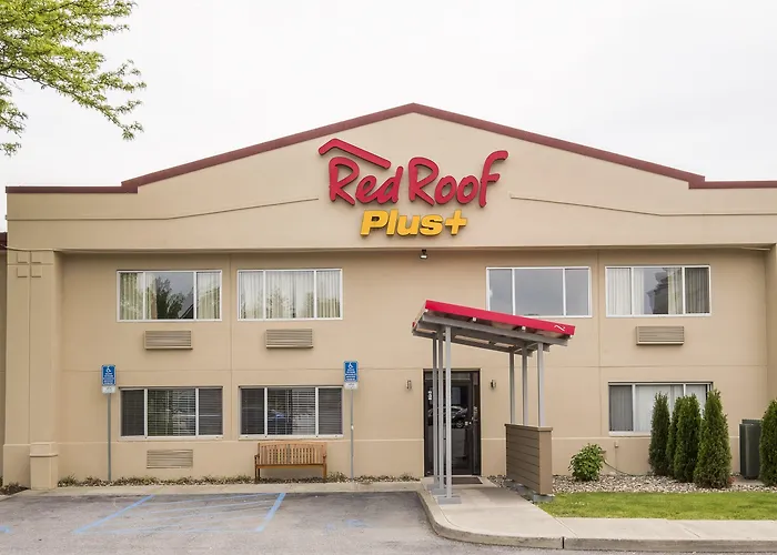Red Roof Inn Plus+ Poughkeepsie Spackenkill