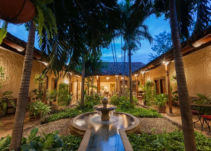 Los Robles Charming Colonial Boutique