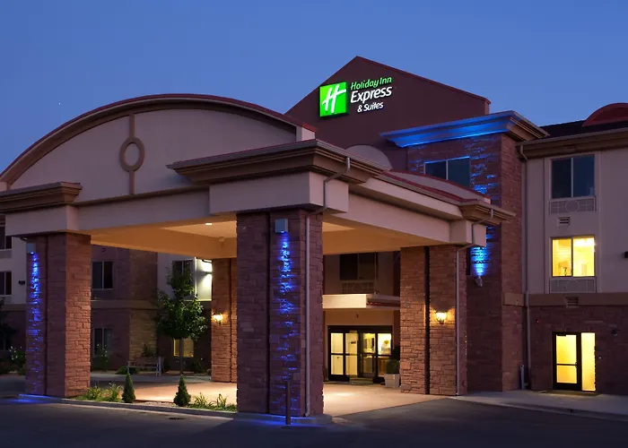Holiday Inn Express & Suites By Ihg