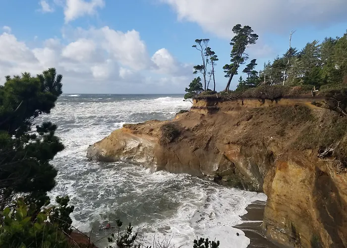 Inn At Arch Rock
