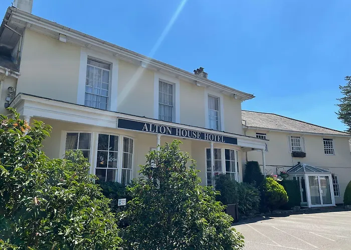 Alton House Hotel