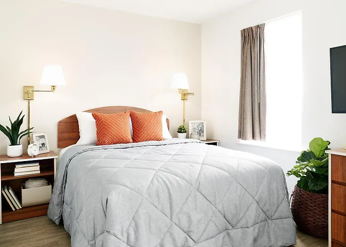 Intown Suites Extended Stay Denver - Havana Street