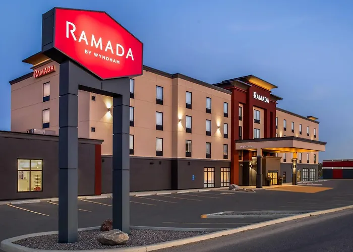 Ramada By Wyndham St Paul Ab