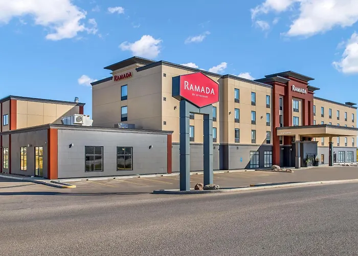 Ramada By Wyndham St Paul Ab