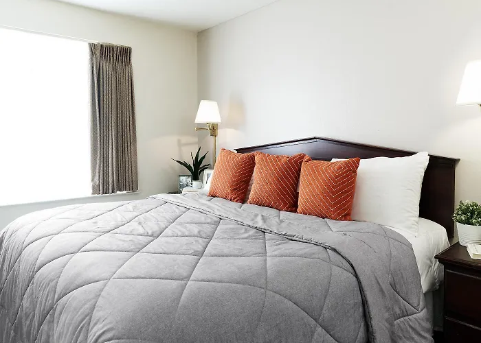 Intown Suites Extended Stay Atlanta Ga - Norcross