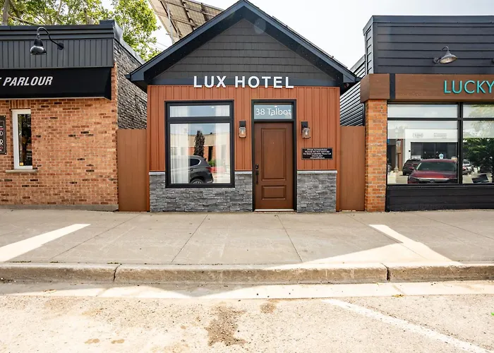 Lux Hotel