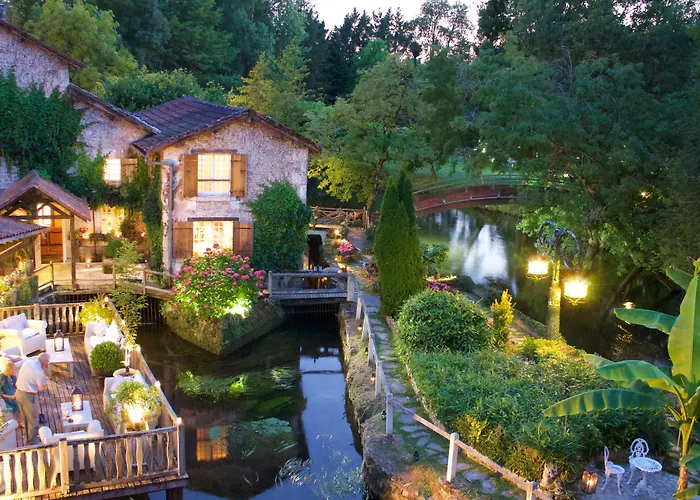 Le Moulin Du Roc