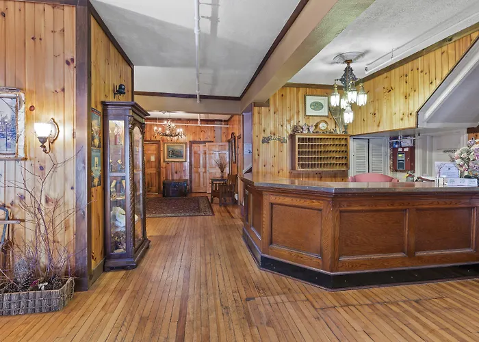 The Pines Inn Lake Placid