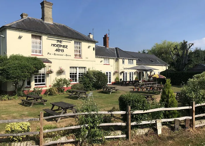 Mortimer Arms (Adults Only)