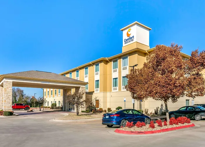 Comfort Inn & Suites Van Buren - Fort Smith