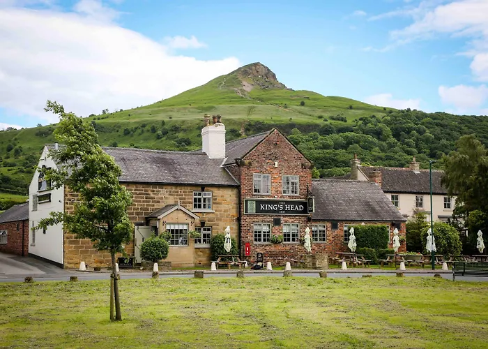 King'S Head - The Collection Group