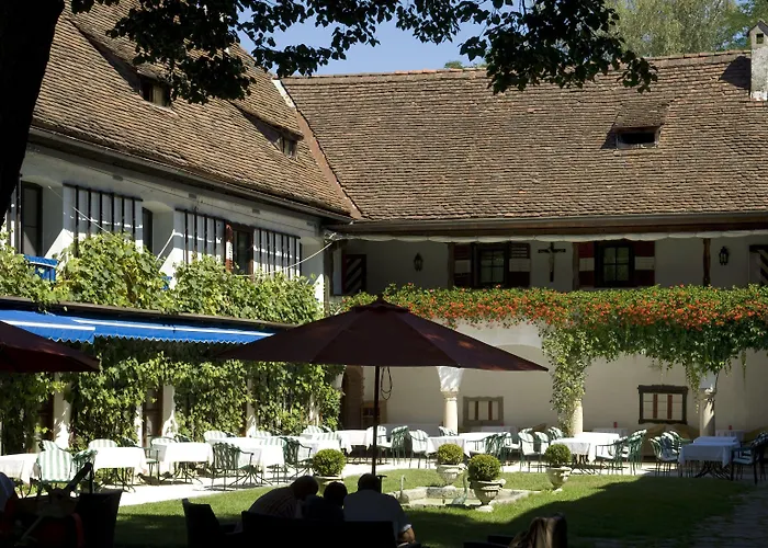 Hotel Schloss Leonstain