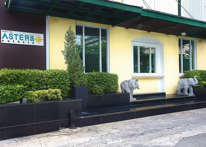 Oakwood Hotel & Residence Bangkok