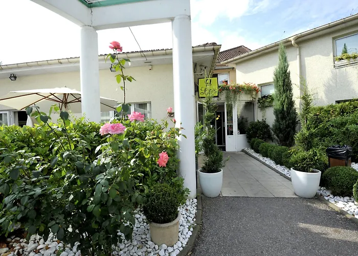 Logis Cottage
