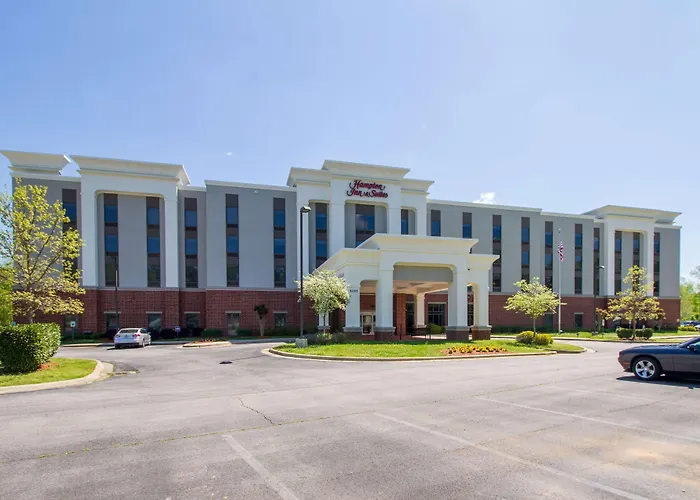 Hampton Inn & Suites Hampton Cove