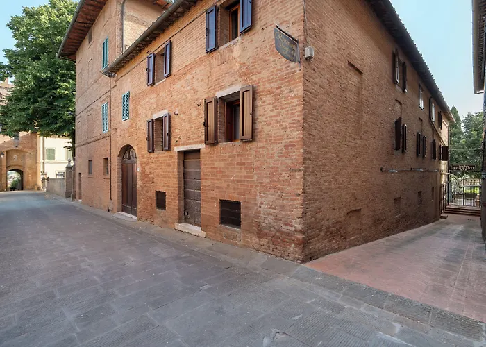 Hotel Ristorante Borgo Antico Monteroni dʼArbia