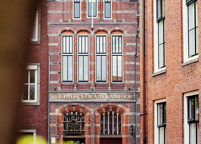 Post-Plaza Hotel&Grand Café